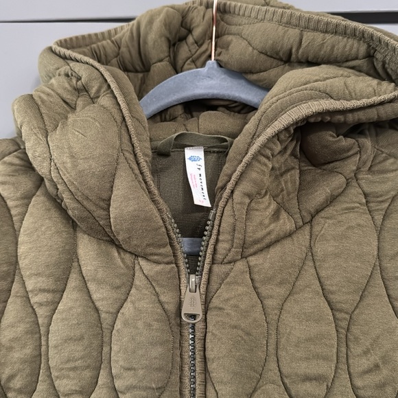 FreePeople brand hooded vest size small - Picture 2 of 13